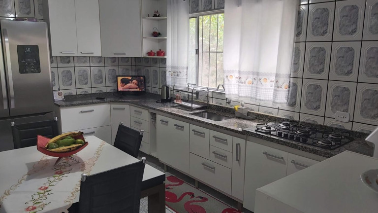 Imagem Casa com 3 Quartos à Venda, 242 m² em Helena Maria - Osasco