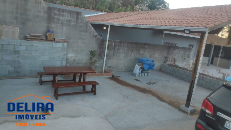 Imagem Casa com 3 Quartos à Venda, 500 m² em Corumbá (terra Preta) - Mairiporã Imagem Casa com 3 Quartos à Venda, 500 m² em Corumbá (terra Preta) - Mairiporã