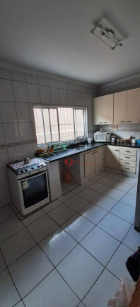 Imagem Casa com 3 Quartos à Venda, 320 m² em Carrão - São Paulo