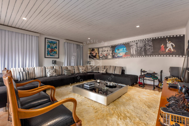 Imagem Casa com 5 Quartos à Venda, 1 m² em Jardim Manancial - Campos Do Jordão Imagem Casa com 5 Quartos à Venda, 1 m² em Jardim Manancial - Campos Do Jordão