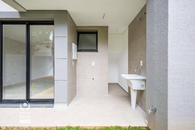 Imagem Sobrado com 3 Quartos à Venda, 112 m² em Santa Cândida - Curitiba