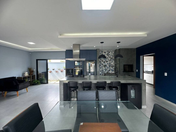 Imagem Casa com 5 Quartos à Venda, 180 m² em Salinas - Balneário Barra Do Sul Imagem Casa com 5 Quartos à Venda, 180 m² em Salinas - Balneário Barra Do Sul