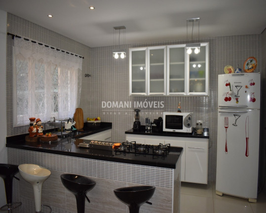 Imagem Casa com 4 Quartos à Venda, 215 m² em Região De Capivari - Campos Do Jordão Imagem Casa com 4 Quartos à Venda, 215 m² em Região De Capivari - Campos Do Jordão