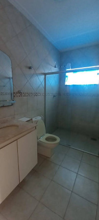 Imagem Casa com 3 Quartos para Alugar, em Ponta Negra - Manaus Imagem Casa com 3 Quartos para Alugar, em Ponta Negra - Manaus