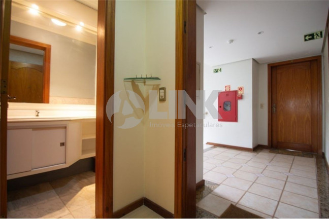 Imagem Apartamento com 3 Quartos à Venda, 157 m² em Menino Deus - Porto Alegre