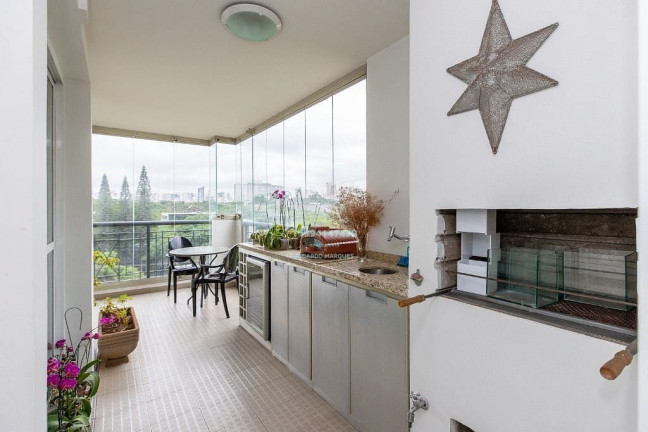Imagem Apartamento com 3 Quartos à Venda, 257 m² em Moema - São Paulo