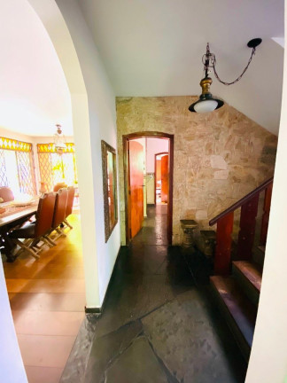 Imagem Casa com 6 Quartos à Venda, 680 m² em Jardim Guedala - São Paulo