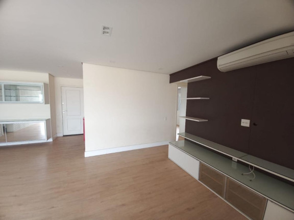 Imagem Imóvel com 3 Quartos à Venda, 127 m² Imagem Imóvel com 3 Quartos à Venda, 127 m²