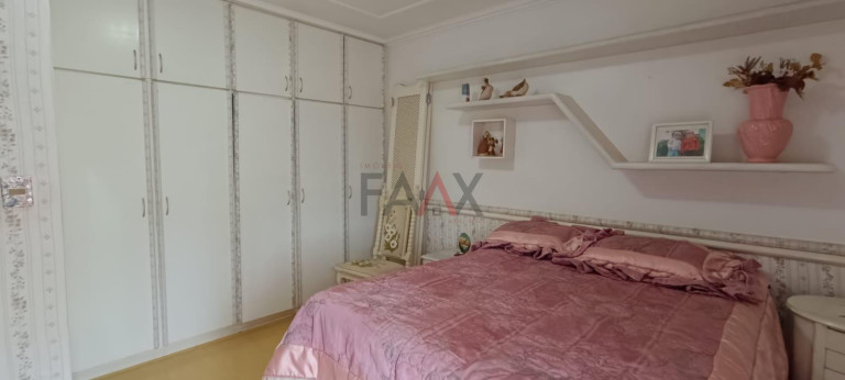 Imagem Casa com 5 Quartos à Venda, 470 m² em Bonsucesso - Guarapuava Imagem Casa com 5 Quartos à Venda, 470 m² em Bonsucesso - Guarapuava