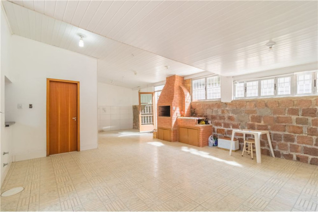 Imagem Casa com 5 Quartos à Venda, 150 m² em Partenon - Porto Alegre Imagem Casa com 5 Quartos à Venda, 150 m² em Partenon - Porto Alegre