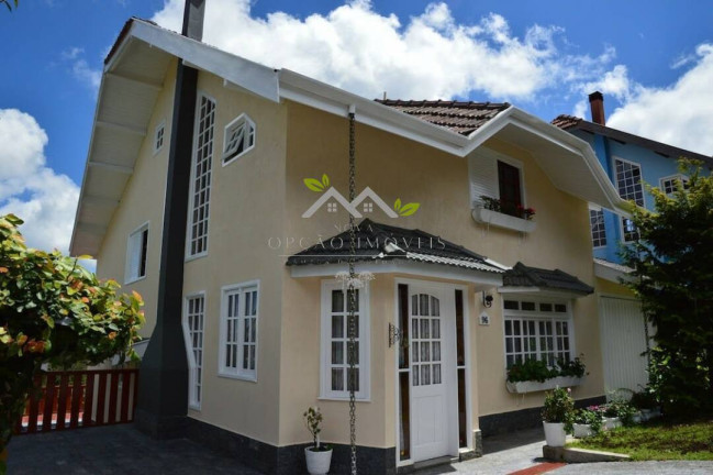 Casa com 4 Quartos à Venda, 257 m² em Alto Do Capivari - Campos Do Jordão