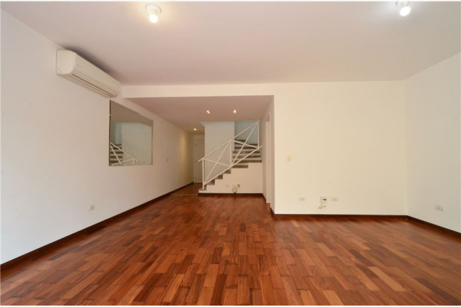 Imagem Casa com 3 Quartos à Venda, em Morumbi - São Paulo Imagem Casa com 3 Quartos à Venda, em Morumbi - São Paulo