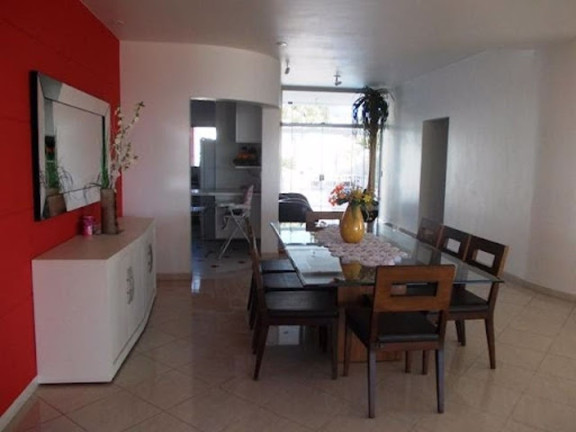 Imagem Casa com 4 Quartos à Venda, 650 m² em Jardim Itaperi - Atibaia Imagem Casa com 4 Quartos à Venda, 650 m² em Jardim Itaperi - Atibaia