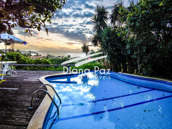 Imagem Casa com 4 Quartos à Venda, 355 m² em João Fernandes - Búzios Imagem Casa com 4 Quartos à Venda, 355 m² em João Fernandes - Búzios