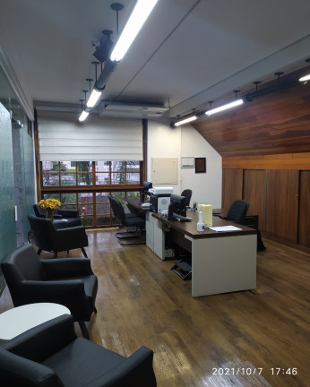 Imagem Imóvel à Venda, 1.447 m² em América - Joinville