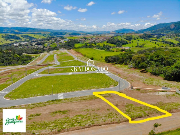Terreno à Venda, 315 m² em Centro - Vargem