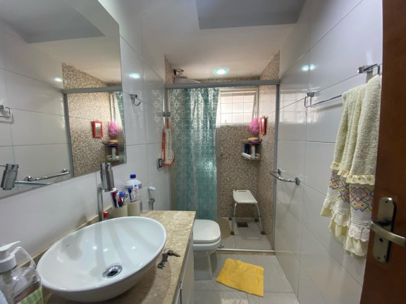 Imagem Apartamento com 3 Quartos à Venda, 10 m² em Monte Castelo - Campo Grande