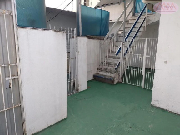 Imagem Casa com 8 Quartos à Venda, 210 m² em Vila Nossa Senhora Das Vitórias - Mauá Imagem Casa com 8 Quartos à Venda, 210 m² em Vila Nossa Senhora Das Vitórias - Mauá