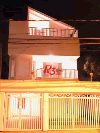 Casa com 3 Quartos à Venda ou Locação, 180 m² em Embaré - Santos