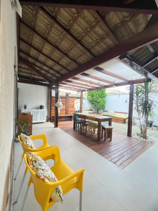 Imagem Casa com 4 Quartos à Venda, 175 m² em Colina De Laranjeiras - Serra