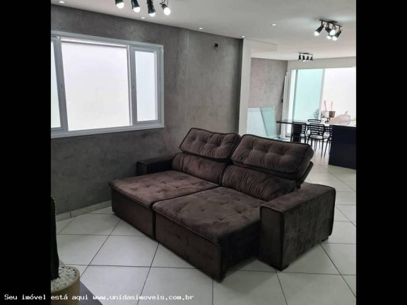 Imagem Casa com 3 Quartos à Venda, 102 m² em Centro - Peruíbe