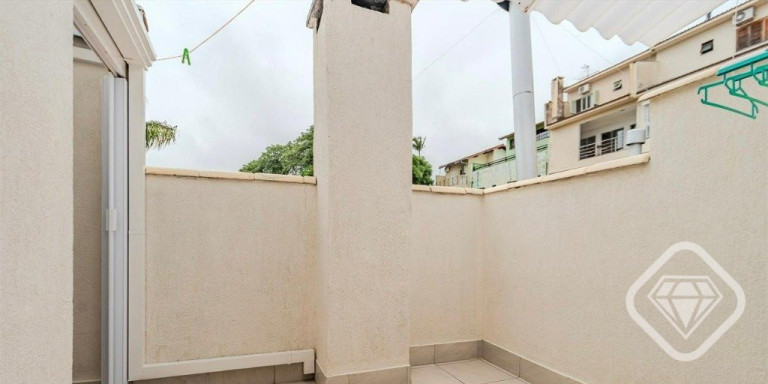 Imagem Casa de Condomínio com 3 Quartos à Venda, em Ipanema - Porto Alegre Imagem Casa de Condomínio com 3 Quartos à Venda, em Ipanema - Porto Alegre