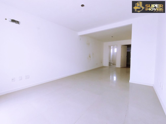Imagem Apartamento com 1 Quarto à Venda, 50 m² em Centro - Pelotas