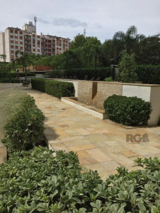 Imagem Apartamento com 2 Quartos à Venda, 75 m² em Passo Da Areia - Porto Alegre