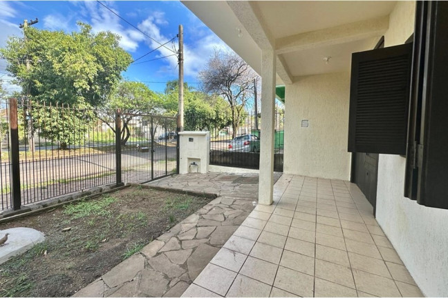 Imagem Casa com 3 Quartos à Venda, 173 m² em Sarandi - Porto Alegre Imagem Casa com 3 Quartos à Venda, 173 m² em Sarandi - Porto Alegre