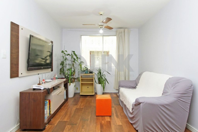 Imagem Apartamento com 3 Quartos à Venda, 78 m² em São João - Porto Alegre