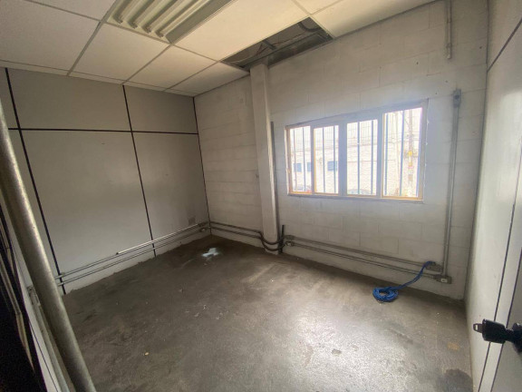Imagem Galpão para Alugar, 630 m² em Jardim Santa Marta (fazendinha) - Santana De Parnaíba
