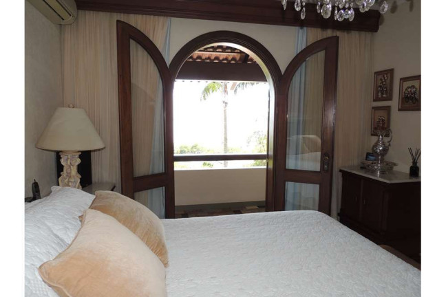 Imagem Casa com 4 Quartos à Venda, 430 m² em Vila Assunção - Porto Alegre Imagem Casa com 4 Quartos à Venda, 430 m² em Vila Assunção - Porto Alegre