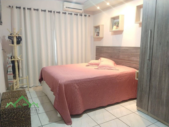 Imagem Casa com 3 Quartos à Venda, 120 m² em Centro - Balneário Barra Do Sul