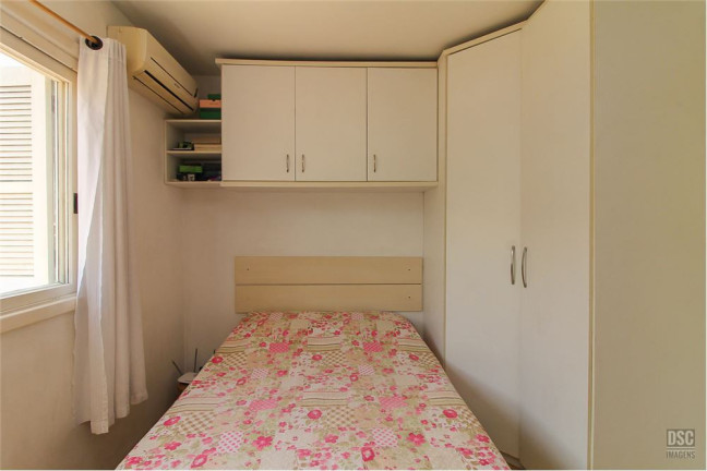 Imagem Casa com 2 Quartos à Venda, em Camaquã - Porto Alegre Imagem Casa com 2 Quartos à Venda, em Camaquã - Porto Alegre