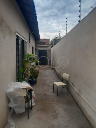 Imagem Casa com 3 Quartos à Venda, 300 m² em Jardim Roberto Selmi Dei - Araraquara Imagem Casa com 3 Quartos à Venda, 300 m² em Jardim Roberto Selmi Dei - Araraquara