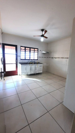 Imagem Casa com 3 Quartos à Venda, 242 m² em Centro - Botucatu Imagem Casa com 3 Quartos à Venda, 242 m² em Centro - Botucatu