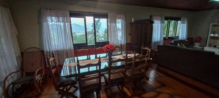 Imagem Casa com 4 Quartos à Venda, 332 m² em Agriões - Teresópolis Imagem Casa com 4 Quartos à Venda, 332 m² em Agriões - Teresópolis