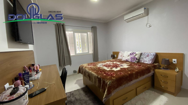 Imagem Casa com 3 Quartos à Venda, 1.200 m² em Viamão Imagem Casa com 3 Quartos à Venda, 1.200 m² em Viamão