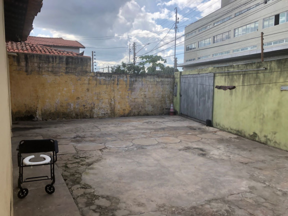 Imagem Casa com 2 Quartos à Venda, 366 m² em Fátima - Teresina Imagem Casa com 2 Quartos à Venda, 366 m² em Fátima - Teresina