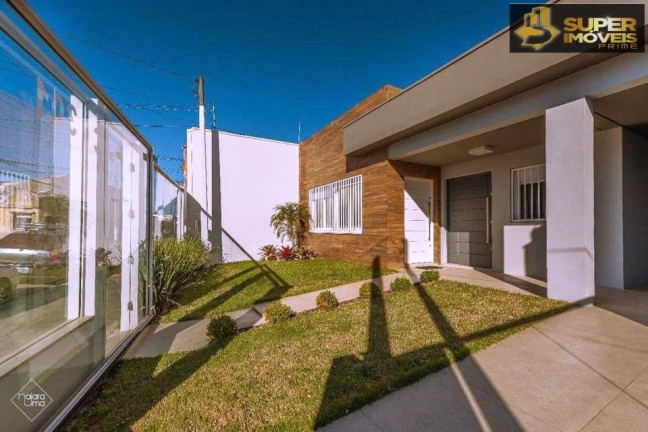 Casa com 4 Quartos à Venda, 242 m² em Centro - Pelotas