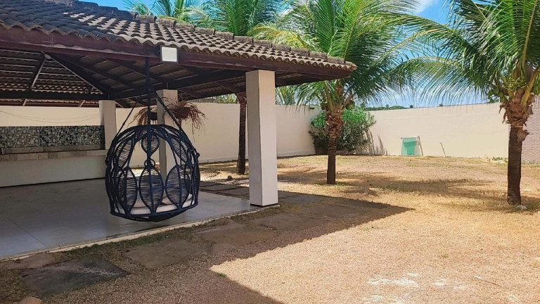 Imagem Casa com 4 Quartos à Venda, 366 m² em Eusébio - Eusébio Imagem Casa com 4 Quartos à Venda, 366 m² em Eusébio - Eusébio