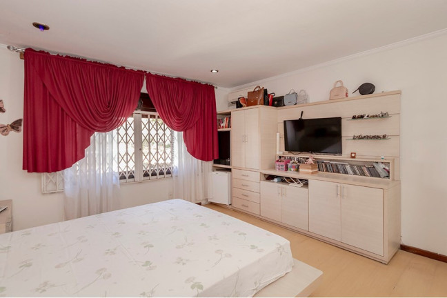 Imagem Casa com 8 Quartos à Venda, 430 m² em Partenon - Porto Alegre Imagem Casa com 8 Quartos à Venda, 430 m² em Partenon - Porto Alegre