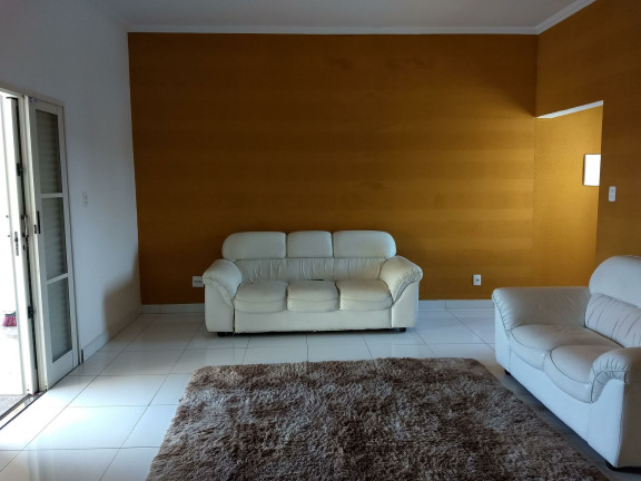 Sobrado com 2 Quartos à Venda, 216 m² em Parque Santa Clara - Guaratinguetá