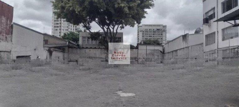 Imagem Terreno à Venda, 820 m² em Pinheiros - São Paulo Imagem Terreno à Venda, 820 m² em Pinheiros - São Paulo