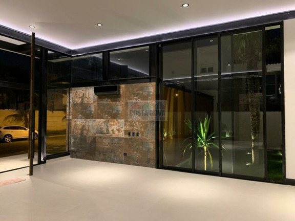 Imagem Casa com 6 Quartos à Venda, 650 m² Imagem Casa com 6 Quartos à Venda, 650 m²