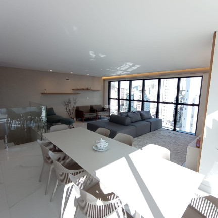 Imagem Apartamento com 4 Quartos à Venda, 225 m² em Centro - Balneário Camboriú Imagem Apartamento com 4 Quartos à Venda, 225 m² em Centro - Balneário Camboriú