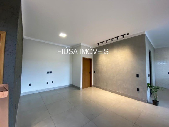 Imagem Casa com 3 Quartos à Venda,  em Aeroporto - Batatais
