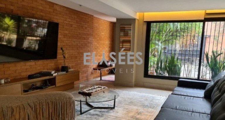 Imagem Casa com 2 Quartos à Venda, 200 m² em Vila Olímpia - São Paulo Imagem Casa com 2 Quartos à Venda, 200 m² em Vila Olímpia - São Paulo