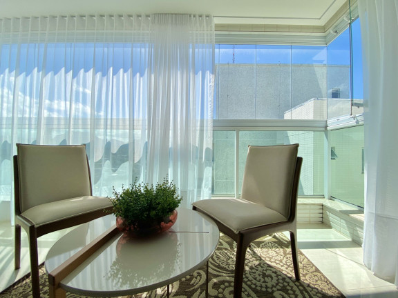 Apartamento com 3 Quartos à Venda, 111 m²