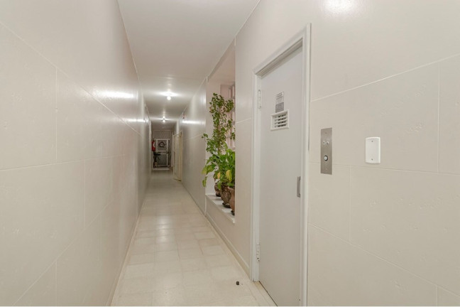 Imagem Imóvel com 3 Quartos à Venda, 128 m² em Auxiliadora - Porto Alegre Imagem Imóvel com 3 Quartos à Venda, 128 m² em Auxiliadora - Porto Alegre
